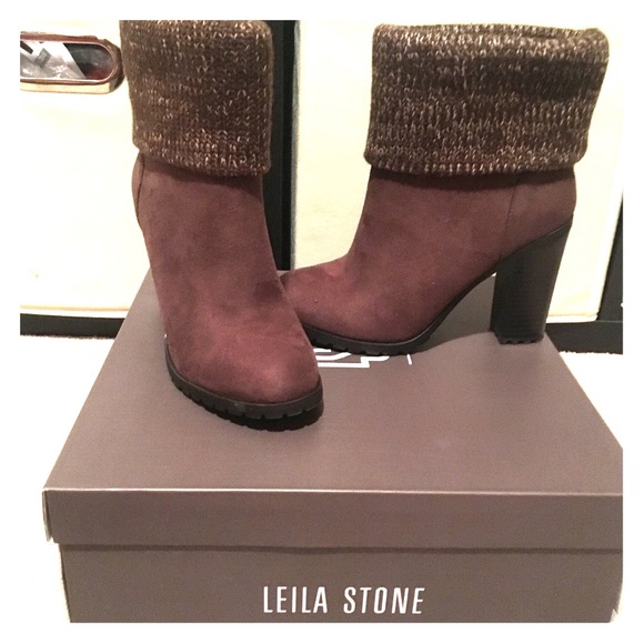 Brown/Tan ankle booties - Picture 1 of 8